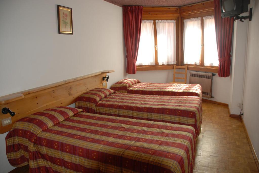 Park Hotel Santa Caterina Valfurva Ruang foto
